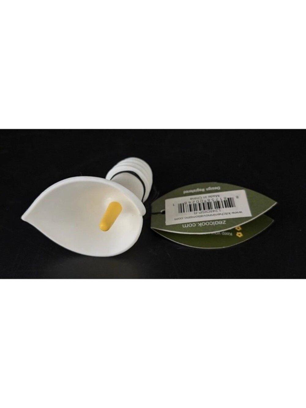 NEW Zeal Kitchen Innovations White Calla Lily Wine Stopper Silicone Barware